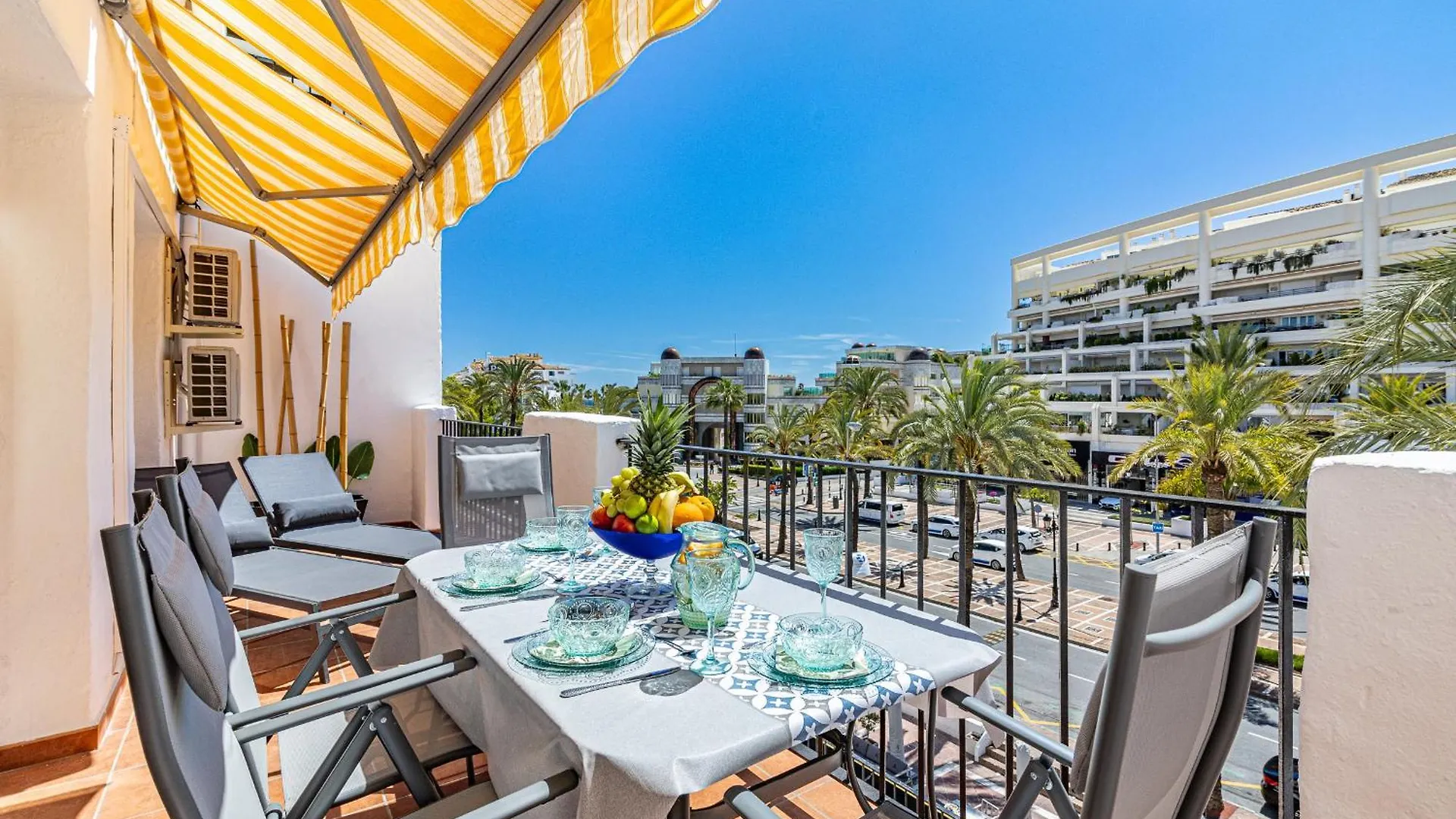 Starlite Puerto Banus location